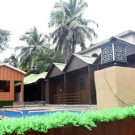 Woodhouse Beach Resort Baga Luaran gambar