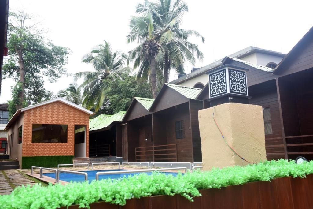 Woodhouse Beach Resort Baga Luaran gambar