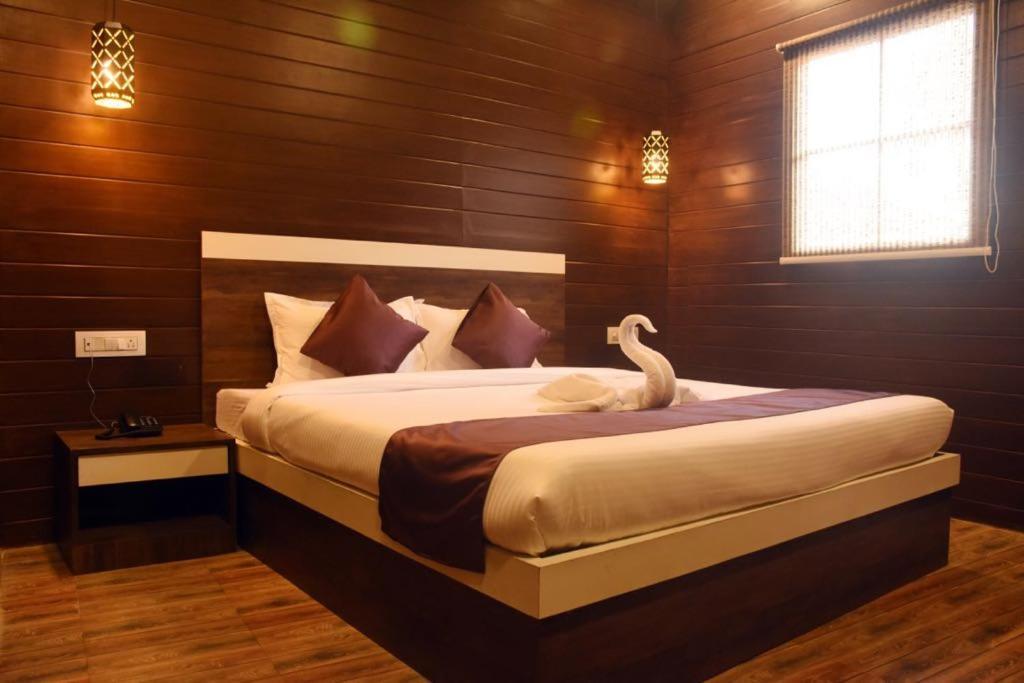 Woodhouse Beach Resort Baga Luaran gambar